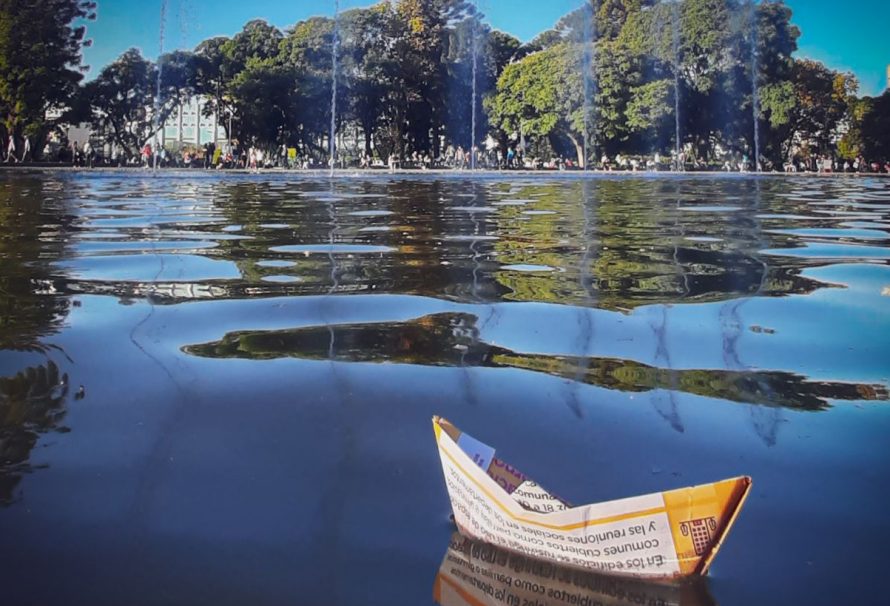 Polémica empresa volverá a limpiar el lago del Parque Centenario